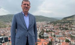 Milletvekili Arslan’dan Zafer Bayramı Mesajı: “Hiçbir Güç Zincir Vuramaz”