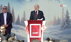 Kılıçdaroğlu, CHP Genel Merkezi Önünde Açıklamalarda Bulundu