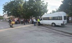 Tokat’ta İşçi Servisi Kazası: Otomobil Hurdaya Döndü, 5 Kişi Yaralandı