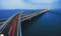 Dünyanın En Uzun Köprüsü Tam 42 Kilometre Uzunluğunda Etkileyici Bir Mühendislik Harikası Deniz Üzerine Kuruldu