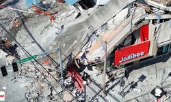 Gece Yarısı 7.8 Şiddetinde Deprem Binalar Çöktü Can Kayıpları Yaşandı Tsunami Alarmı Verildi