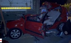 Tokat'ta Feci Kaza! Otomobil Tırın Altına Girdi, 21 Yaşındaki Sürücü Ağır Yaralandı