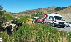 Uçuruma yuvarlanan araçta 5 kişi hayatını kaybetti