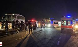 Yolcu Otobüsleri Çarpıştı: 13 Kişi Hastaneye Kaldırıldı