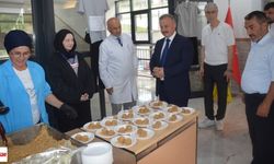 Niksar'da Protokol Ve Öğrenciler Ahilik Sofrasında Buluştu