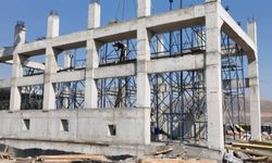 5 İlçeye Kesintisiz Su Sağlayacak 1.200 Ve 800 Milimetrelik Çelik Borular Döşeniyor 24 Kilometresi Tamamlandı