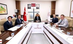 İki Bakandan Sosyal Yardımlar İçin Kritik Toplantı: Tokat Valisi Köklü de katıldı