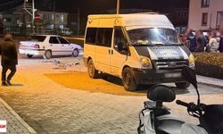 Erbaa’da köprü girişinde minibüs ile otomobil çarpıştı