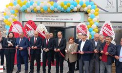 Niksar’da Eğitim Dünyasına Yeni Soluk Niksar Akademi Açılış Programı Gerçekleşti