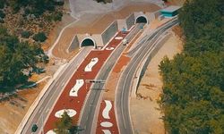 1.292 Metre Uzunlukta 6 İlçeyi Merkeze Taşıyor İki Bölge Ve Bir İli Birleştiriyor Turizm Trafiği Burada Yoğunlaşıyor