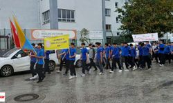 Sokakları Bayraklarla Donattılar: Tokat MTAL Gençlerinden Esnafa Unutulmaz Cumhuriyet Sürprizi