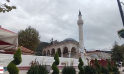 Meydan Camii’nde dikkat çeken görüntü: Tarihi minare yeniden yükseldi