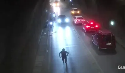 Tünelde motosiklet kazası kamerada