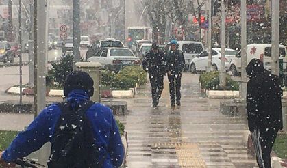 Tokat’ta Bahar Beklerken Kar Yağışı Şaşırttı!