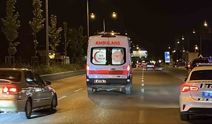 Trafik kazasında 7 kişi yaralandı: Yakınları sinir krizi geçirdi