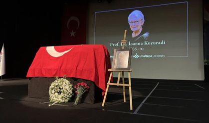 Prof. Dr. İoanna Kuçuradi İçin Tören