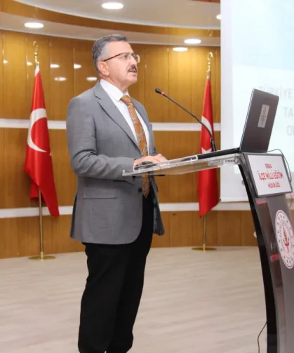 Tokat'ta Yeni Eğitim Modeli Heyecanı: "Türkiye Yüzyılı Maarif Modeli" Erbaa'da Tanıtıldı!