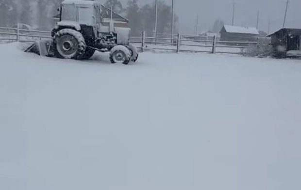 Dünyanın En Soğuk Bölgesinde Yaz Değil Kış Geldi Hava Eksi 6 Derece Lapa Lapa Kar Yağdı