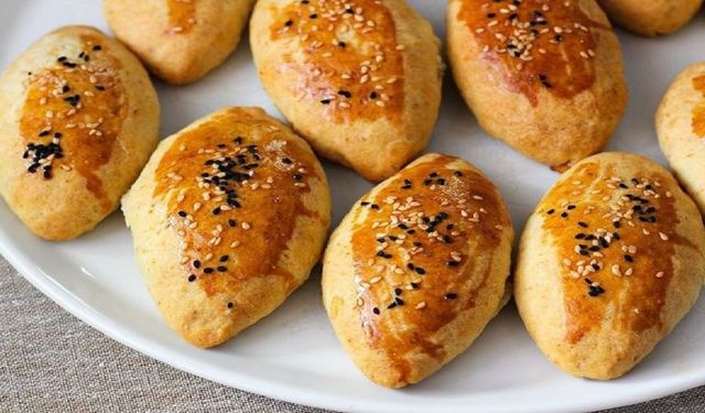 30 Dakikada Pastane Usulü Poğaça Yapımı: Pratik ve Lezzetli Tarif!