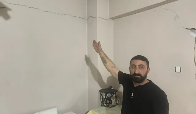 Tokat'taki Deprem Kayseri'deki Evde Hasar Oluşturdu