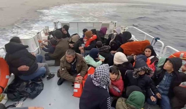 Ayvacık açıklarında 44 kaçak göçmen kurtarıldı