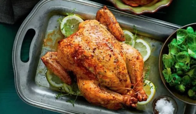 Fırında Bütün Tavuk Pişirme Sanatı: Lezzetin Sırları