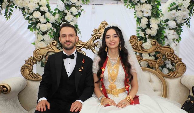 Eski vekilden oğluna festival tadında düğün