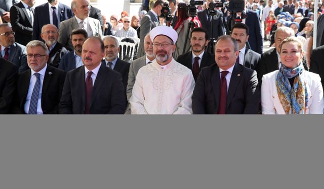 Diyanet İşleri Başkanı Erbaş, Kastamonu'da yurt açılış töreninde konuştu: