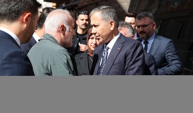 İçişleri Bakanı Yerlikaya, şehit polis memuru Şeyda Yılmaz'ın ailesine taziye ziyaretinde bulundu: