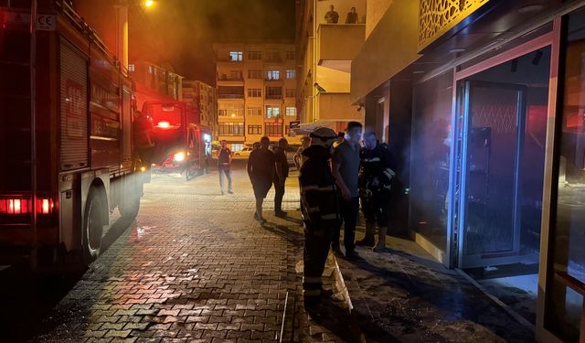 ⁠Kastamonu'da reklam ajansında çıkan yangın söndürüldü