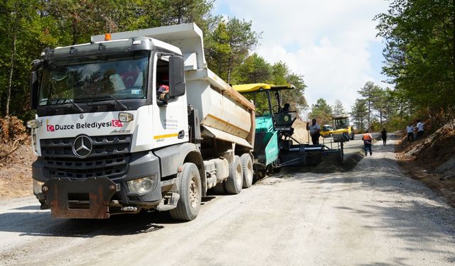 Turizme kazandırılan Düzce'deki Korugöl Tabiat Parkı'na ulaşım kolaylaştırılıyor