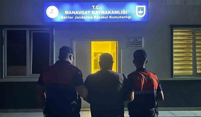 Antalya’da 12 yıl 49 ay hapis cezası olan şahıs, jandarma tarafından yakalandı