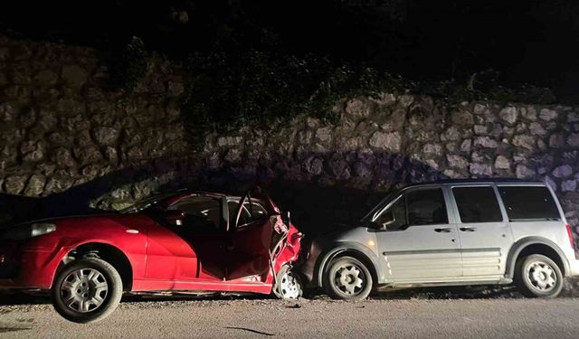 Kazada yaralanan yolcu hastanede hayatını kaybetti