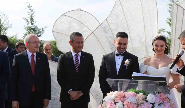 Özel ve Kılıçdaroğlu, TBMM Başkanvekili Karaca’nın oğlunun nikah şahidi oldu