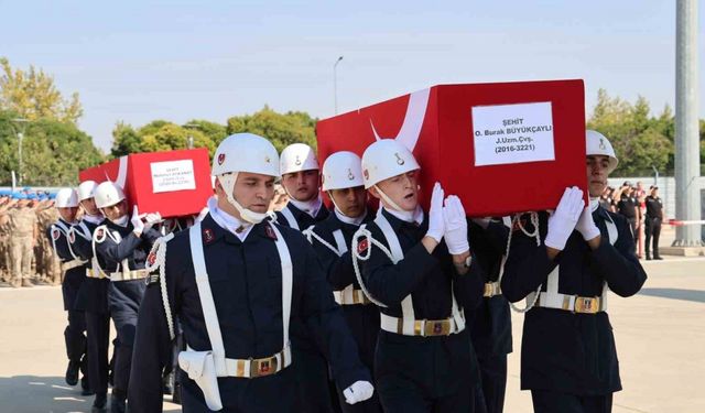 Tunceli’deki kazada şehit olan 4 asker memleketlerine uğurlandı