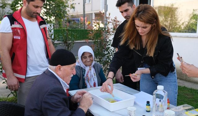 Giresun'da huzurevi sakinlerine yönelik sanat atölyesinde etkinlik düzenlendi