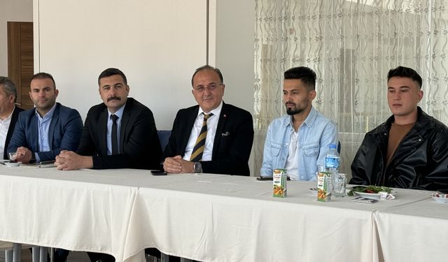 Yozgat Gençlik ve Spor İl Müdürü Hopur, gazetecilerle bir araya geldi