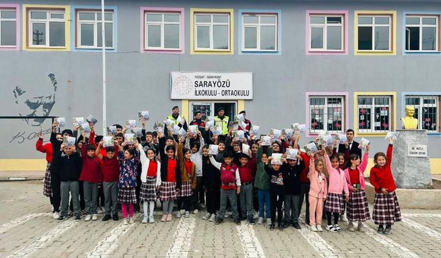 Yozgat'ta jandarma öğrencilere trafik eğitimi verdi