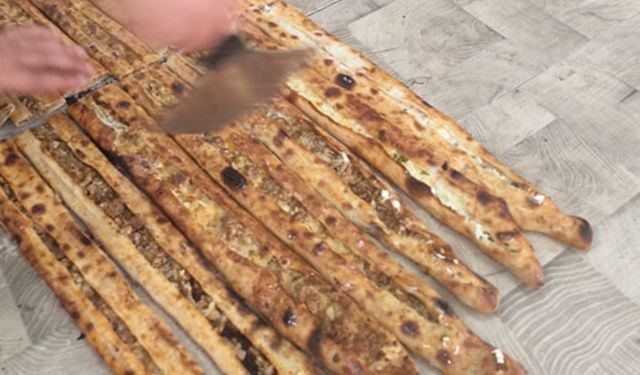 Lezzeti boyunu aşan pazar klasiği: Tokat Pidesi!