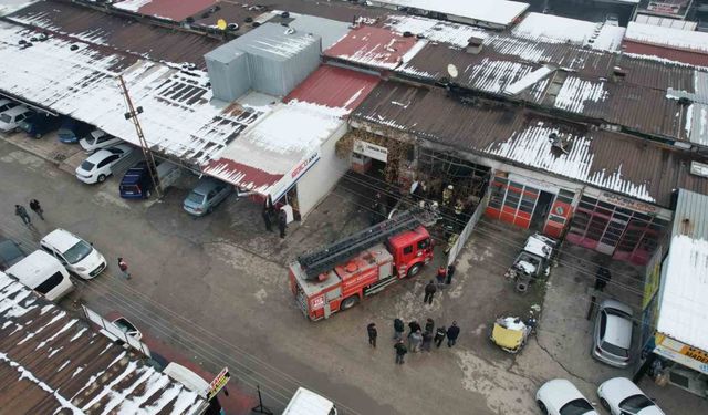 Tokat Sanayisinde Yangın Cep Telefonu Kameralarına Yansıdı