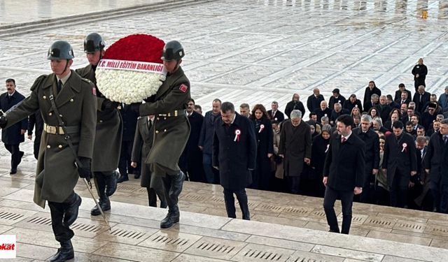 81 ilden öğretmenler Anıtkabir'de