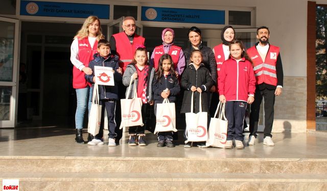 Tokat'ta Kızılay, Kan Bağışında Öncü Öğrencileri Ödüllendirdi