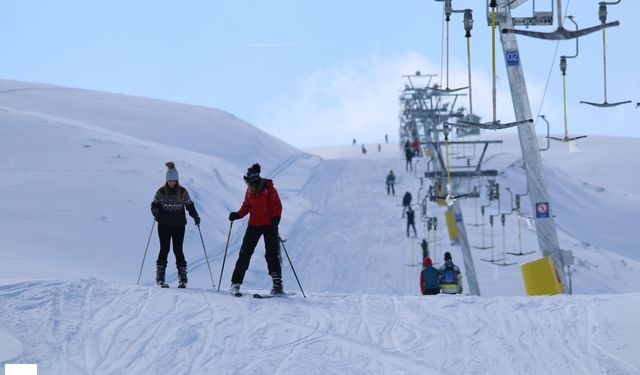 Tokat'ta Kar ve Doğa Tutkunları Başçiftlik Kayak Merkezi’nde Buluşuyor!