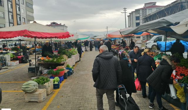 Tokat'ta O İlçenin 25 Yıllık Cuma Pazarı Taşındı!