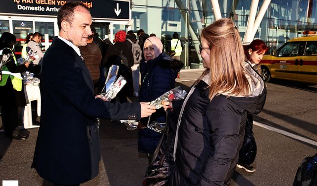 İzmir ve Sivas Arasında Yeni Dönem Başladı: SunExpress Sivas'a İndi