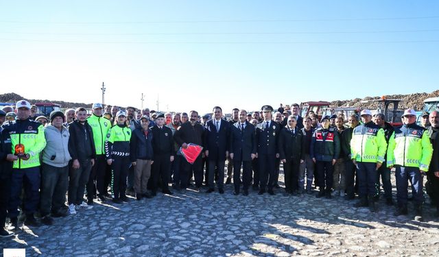 Tokat'ta çiftçilere 400 reflektör 100 tepe lambası dağıtıldı