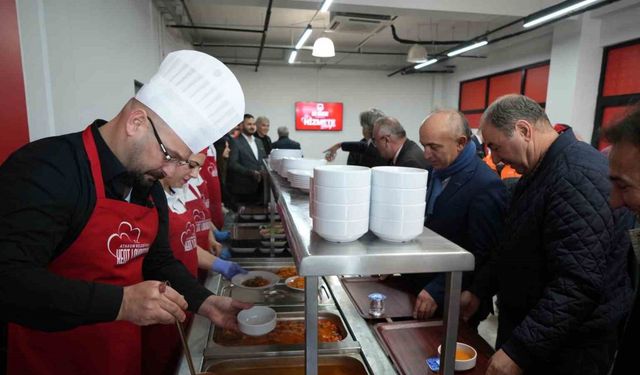 Kent Lokantasına yoğun ilgi, 3 çeşit yemek 60 TL