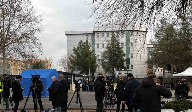 Narin Güran cinayeti davasında ikinci duruşmaya basın mensuplarından yoğun ilgi