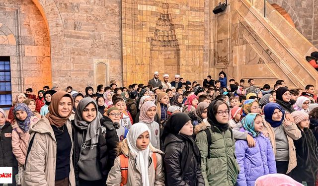 Tokat’ta Öğrenciler Sabah Namazında Buluştu