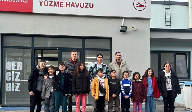 Niksarlı Küçük Yüzücüler Çorum’da Kulaç Attı